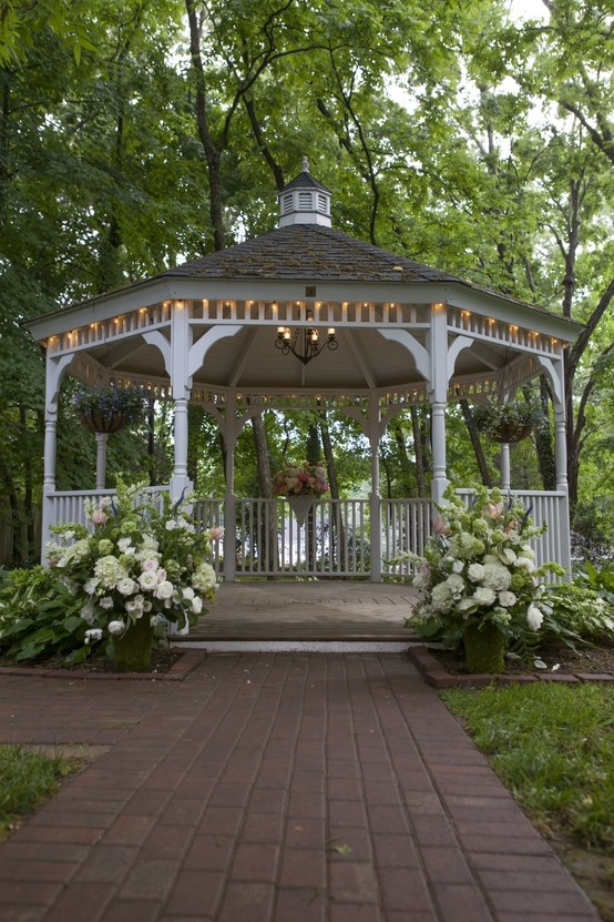 25 Interesting Gazebo Ideas for Your Garden (4)