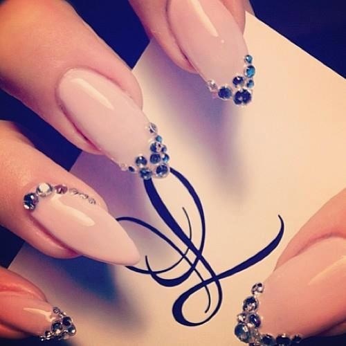 27 Amazing Pointed Nail Art Ideas (9)