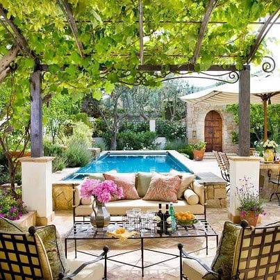 Amazing Poolside Designs Ideas (21)