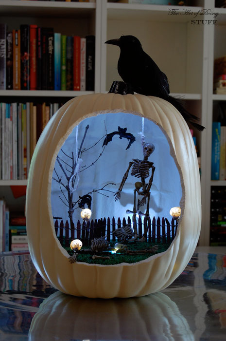 13 Cool & Easy DIY Halloween Decor Ideas