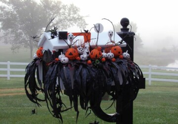 15 Fun and Scary Ideas How to Decorate Your Mailboxes for Halloween - mailbox, haloween mailbox decor, Halloween decorations