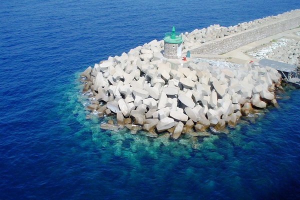 20 Beautiful Photos of Corsica- island in the Mediterranean Sea (14)