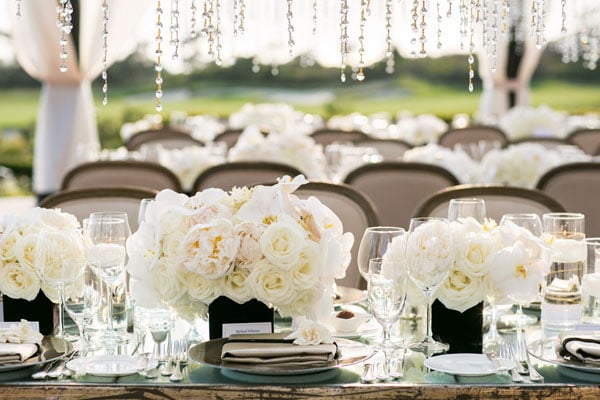 20 Pure White Wedding Décor Ideas for Romantic Wedding (6)