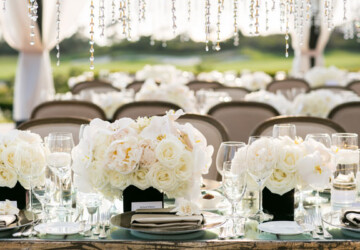 20 Pure White Wedding Decor Ideas for Romantic Wedding - White wedding decor, white wedding, white decor, romantic wedding