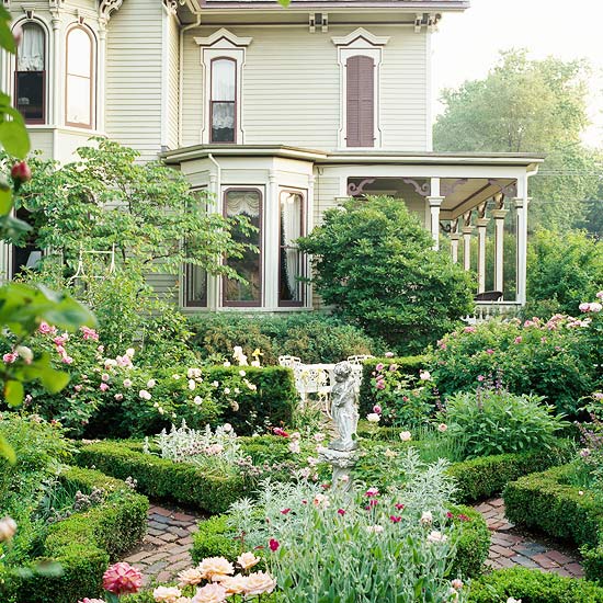 28 Beautiful Small Front Yard Garden Design Ideas