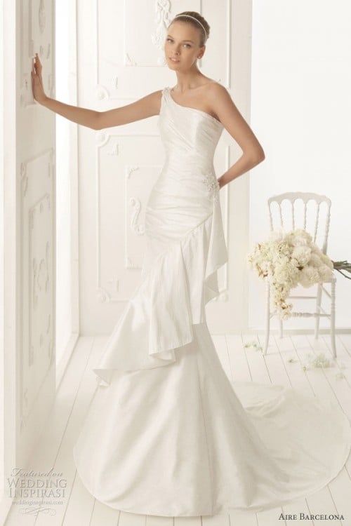 25 Romantic Wedding Dresses (18)