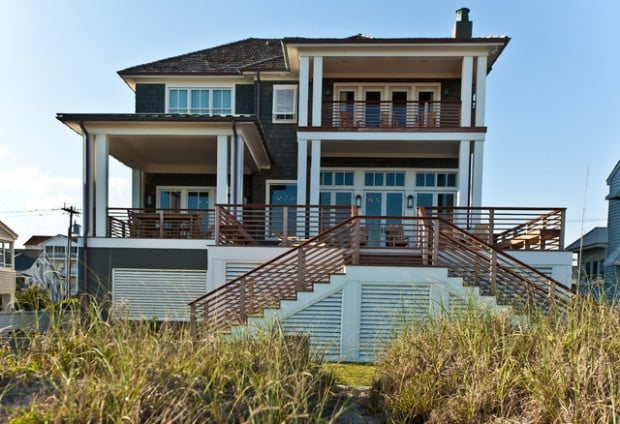 25 Spectacular Beach Houses that Will Take Your Breath Away (14)