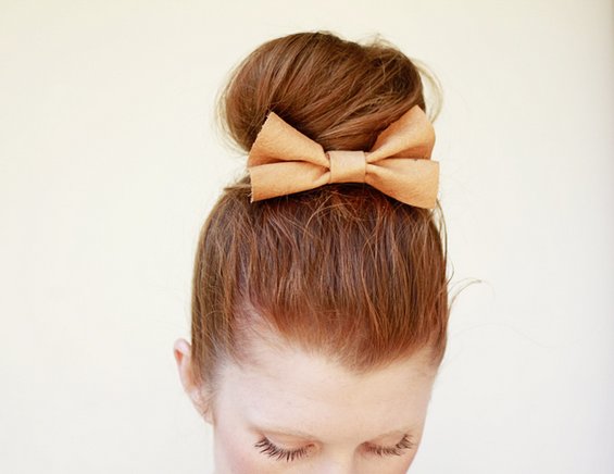 33 Adorable Hairstyles with Bows (8)