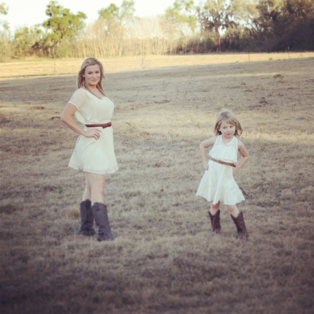 mother daughter matching outfits (14)