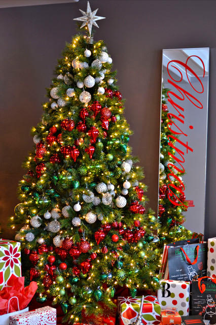 16 Amazing Christmas Tree Decorating Ideas (1)