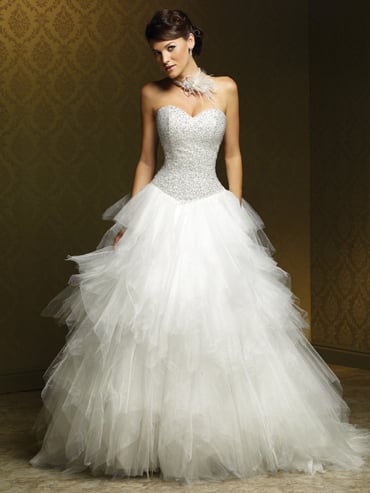 20 Classic and Elegant Wedding Dresses (14)