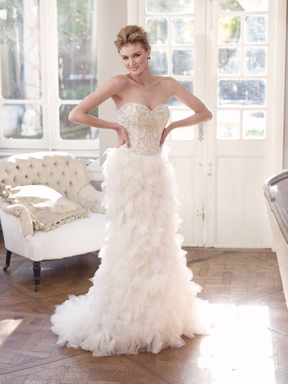 20 Classic and Elegant Wedding Dresses (16)