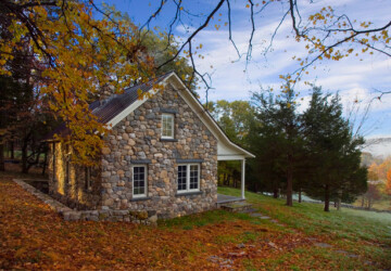 18 Cute Small Houses That Look So Peaceful - small houses, peaceful houses