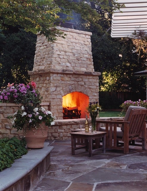 20 Spectacular Fireplaces Design Ideas for Your Outdoor Area (4)