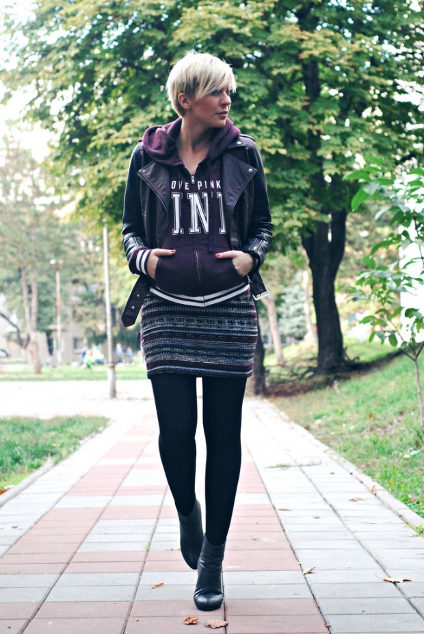 24 Gorgeous Ideas How to Wear Dress and Skirt in Cold Weather (22)