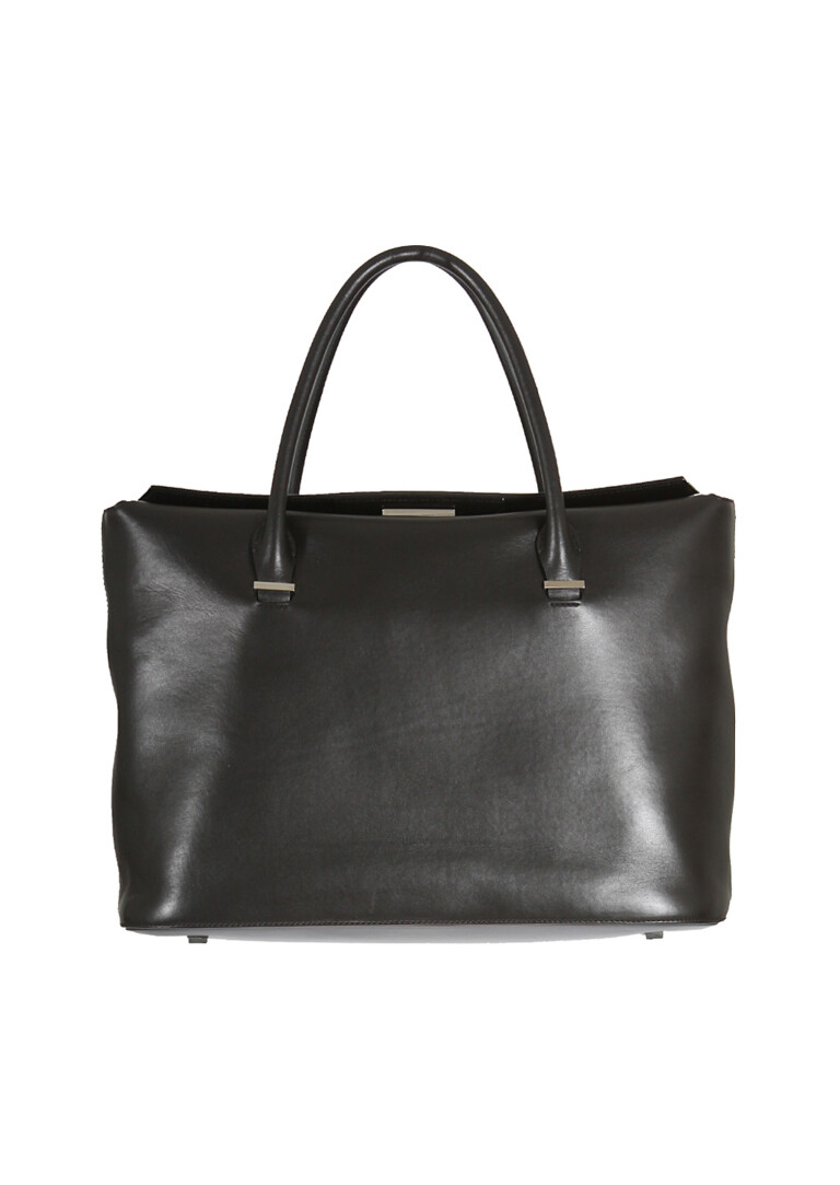 18 Classic and Elegant Black Bags for Sophisticated Look