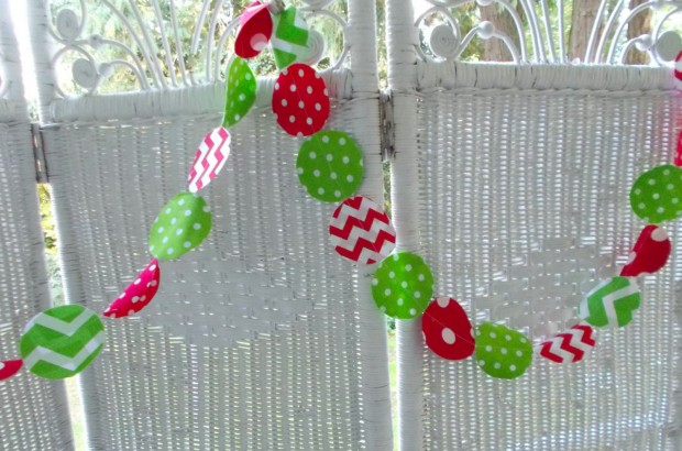 15 Cute and Handmade Christmas Garlands (1)