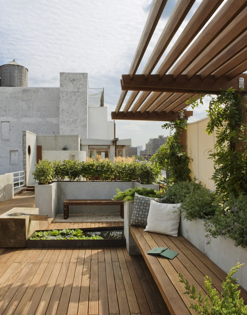 16 Amazing Ideas for Perfect Balcony Garden (14)