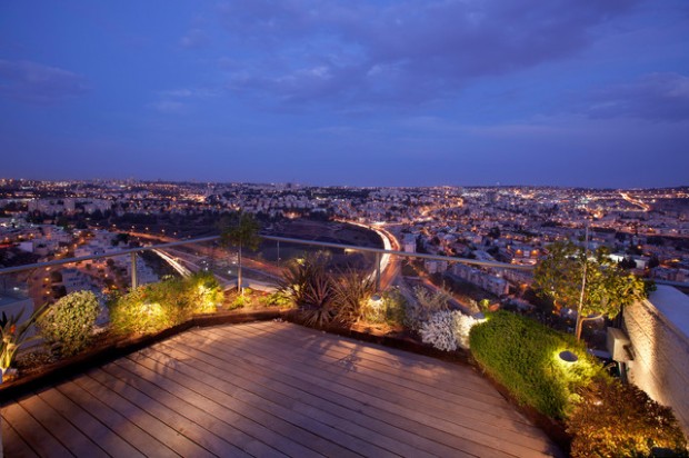 16 Amazing Ideas for Perfect Balcony Garden (4)