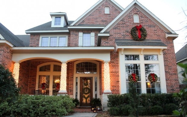 17 Beautiful Ideas for Exterior Christmas Decor (2)