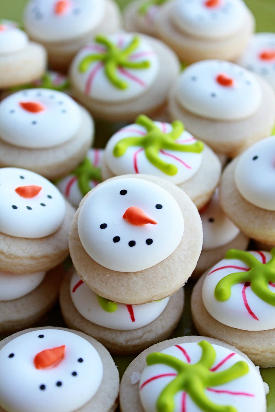 If you'd like one of these sets then refer to them by the name found at the bottom of the picture. Picture Of Christmas Cookies : 17 Delicious Christmas Cookie Samples