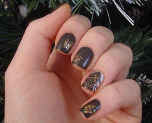 19 Gorgeous Winter Inspired Nail Art Ideas (13)