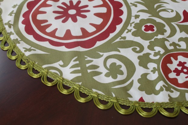 20 Beautiful Christmas Tree Skirt Designs (11)