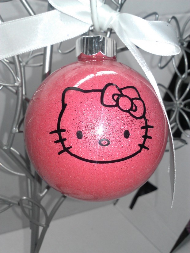 20 Creative Christmas Tree Ornaments (1)