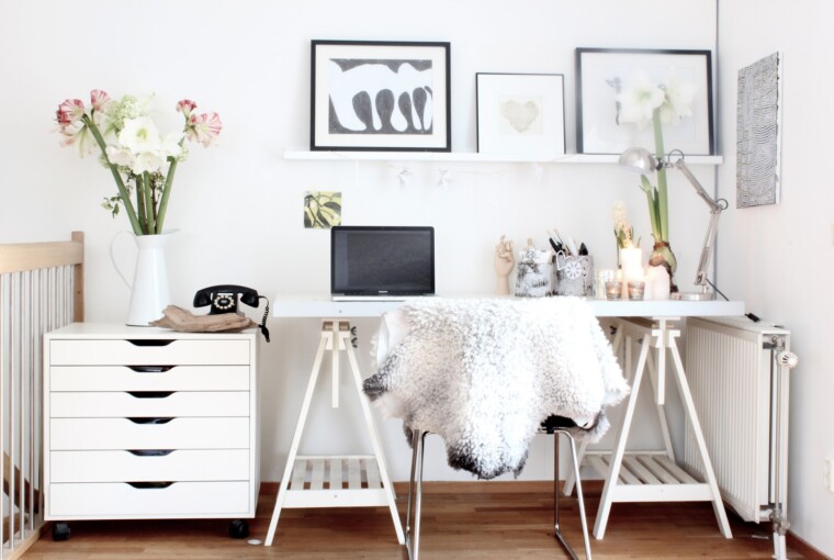 20 Creative Ways to Organize Your Work Space - Home Organization, Home office, home decor