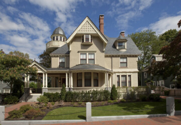 18 Gorgeous Houses in Victorian Style - victorian style, houses