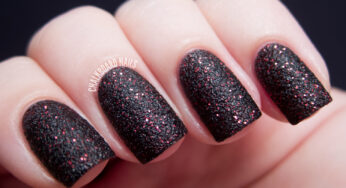 20 Popular Fall/Winter Nail Design Ideas