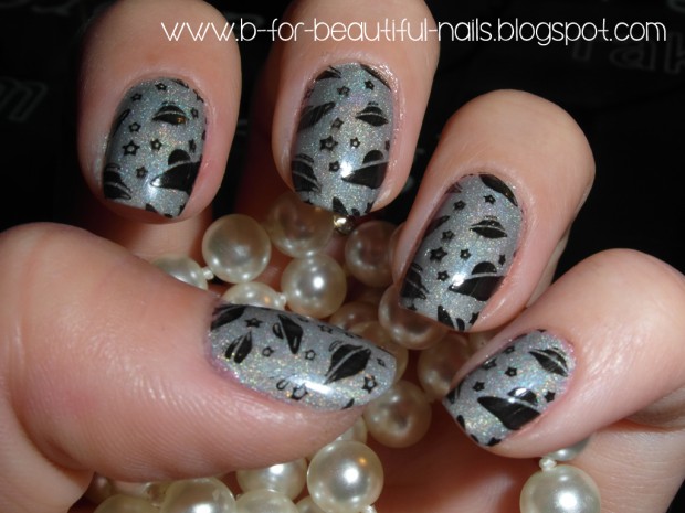 20 Popular and Creative Nail Art Ideas (1)