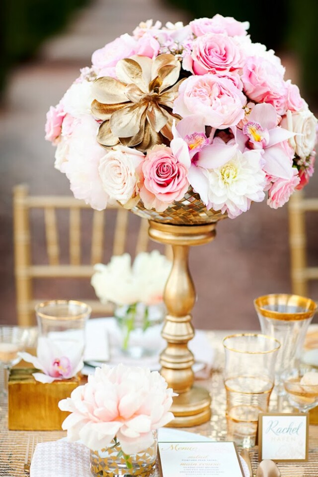 20 Stunning Wedding Table Centerpieces