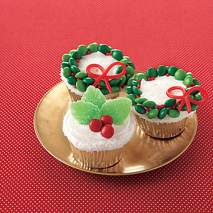 21 Cute and Sweet Christmas Cupcakes (13)