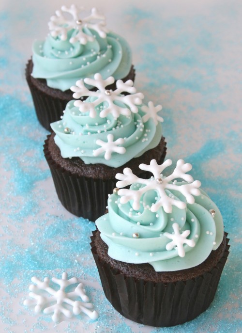 20 Cute and Sweet Christmas Cupcakes
