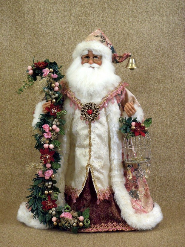 22 Awesome Christmas Figurine Decorations (21)