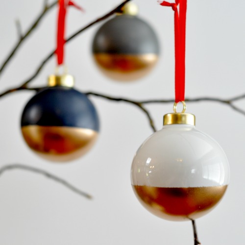 22 Creative, Fun and Easy DIY Christmas Décor Projects (1)