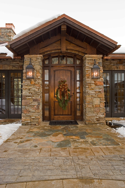 20 Great Christmas Front Door Decorating Ideas