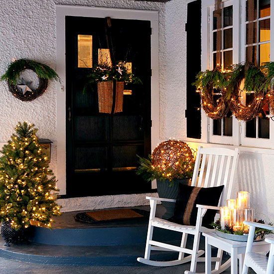 22 Great Christmas Front Door Decorating Ideas (5)