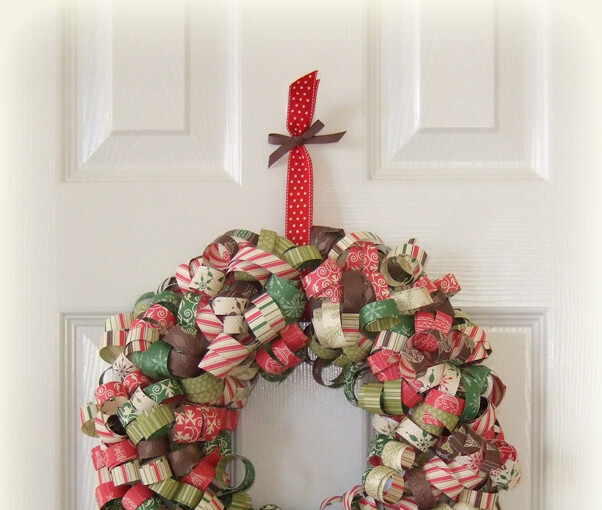 23 Great DIY Christmas Wreath Ideas - diy wreath, Diy Christmas Wreath, Diy Christmas, Christmas wreath, christmas decoration