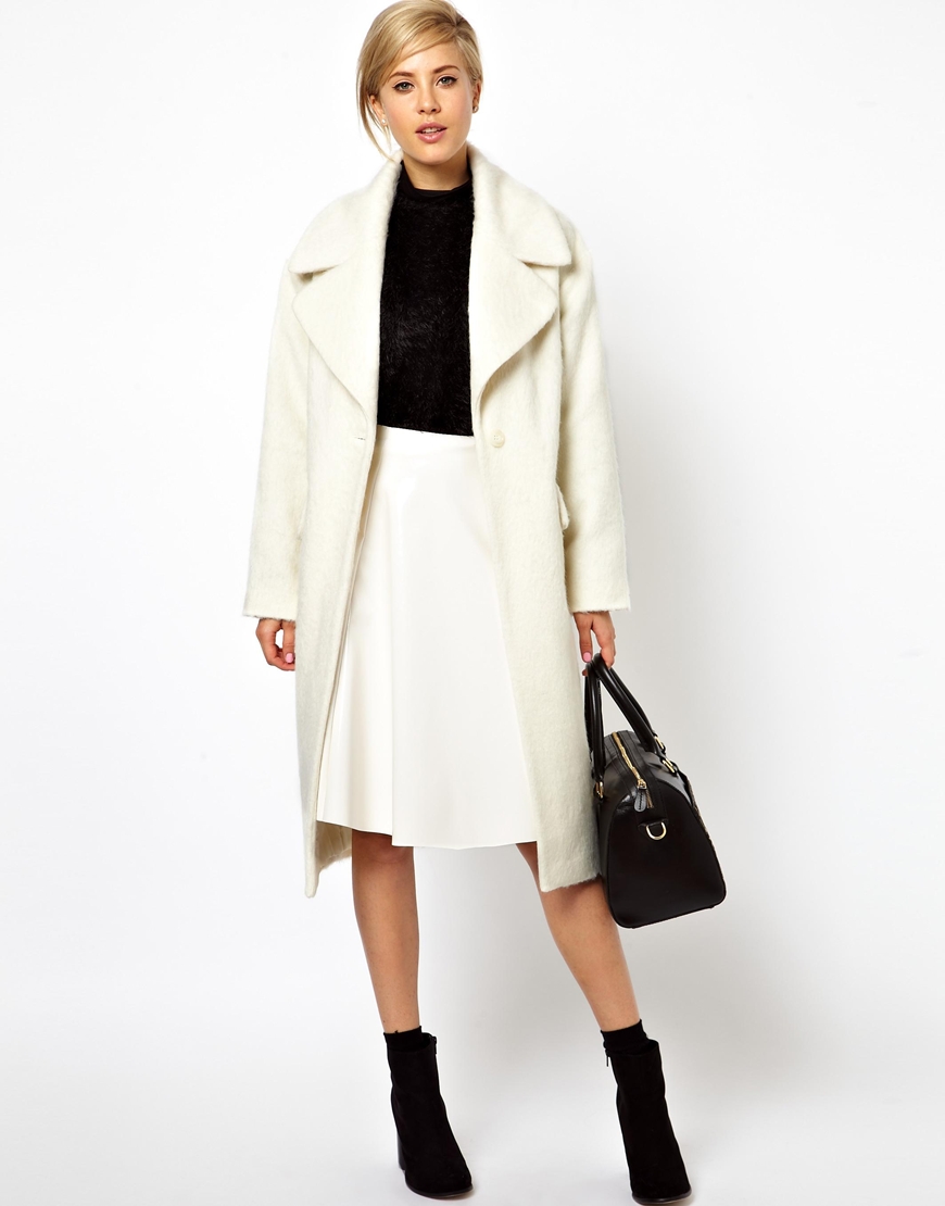 16 Warm Coats for Stylish Winter Outfit