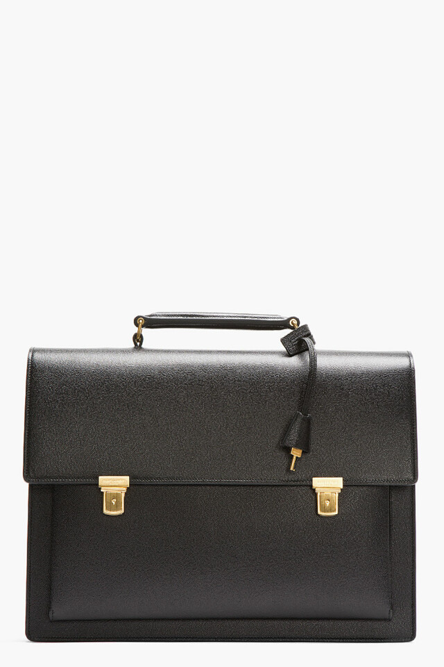 18 Classic and Elegant Black Bags for Sophisticated Look