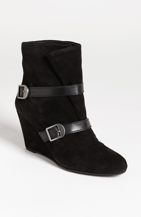 19 Trendy Boots for This Winter