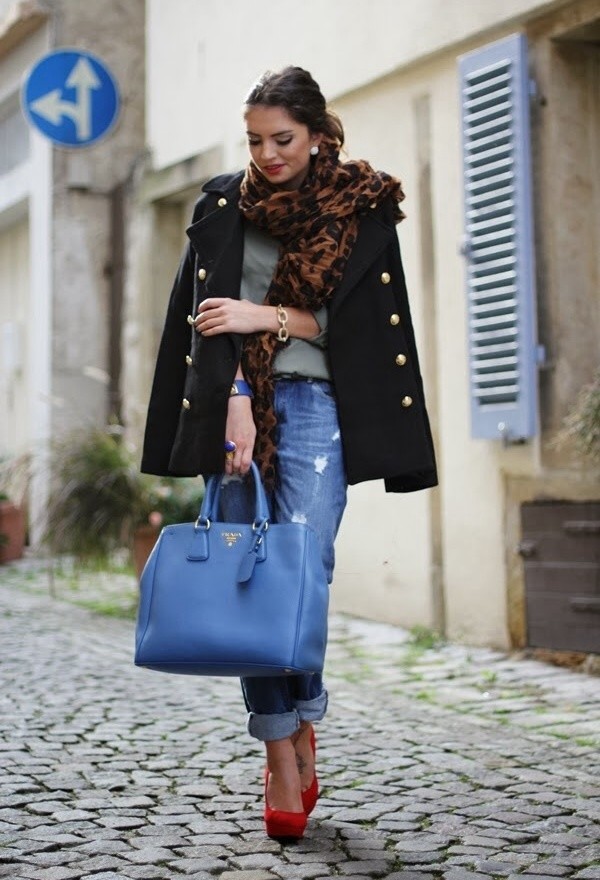 Boyfriend Jeans for Stylish Cozy Look (1)