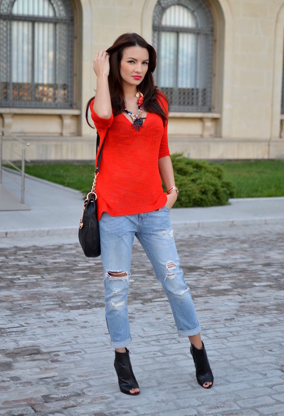 Boyfriend Jeans for Stylish Cozy Look (2)