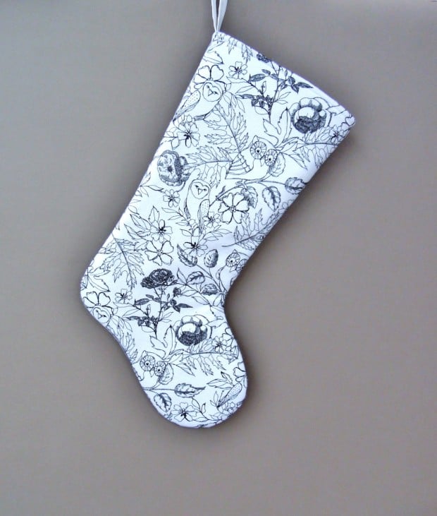 15 Beautiful Handmade Christmas Stocking Designs (10)