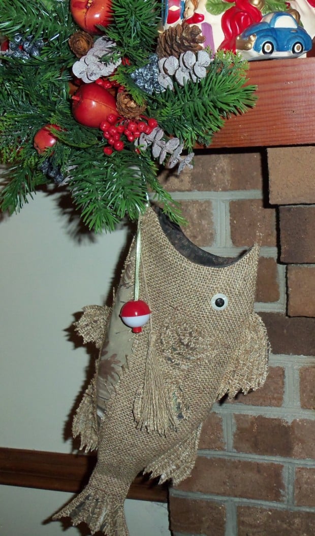 15 Beautiful Handmade Christmas Stocking Designs (3)