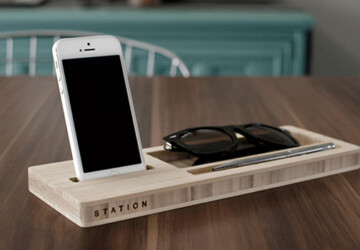 15 Creative Handmade iPhone and iPad Stands - wooden, tablet, station, stand, smartphone, phone, iPhone, iPad, hi tech, gifts, dock, charging