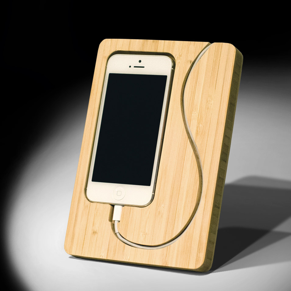 15 Creative Handmade iPhone and iPad Stands - Style Motivation