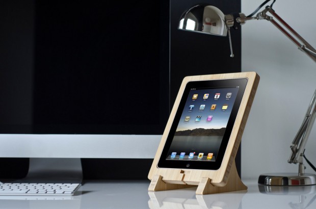 15 Creative Handmade iPhone and iPad Stands (4)